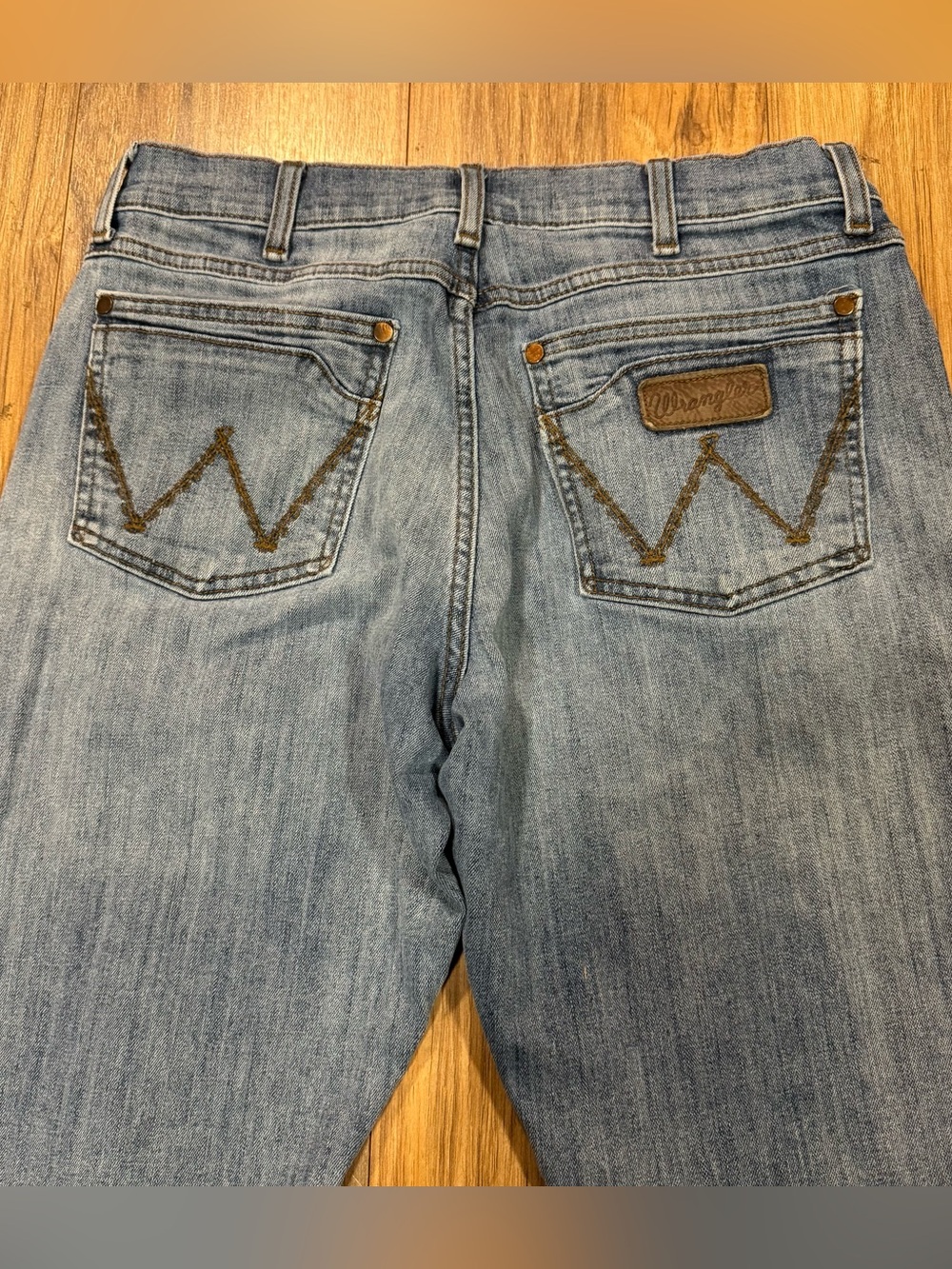 Wrangler Retro Relaxed Boot Cut Jean Men’s 32x32 Medium Wash Cowboy Western